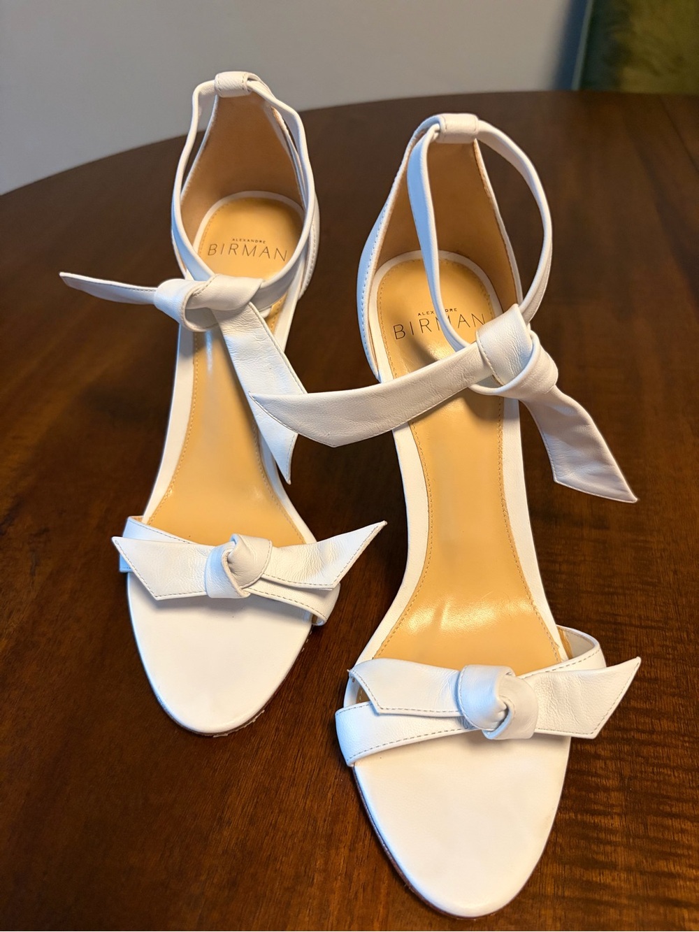 Alexandre Birman White Leather Knot Ankle-Tie Sandals